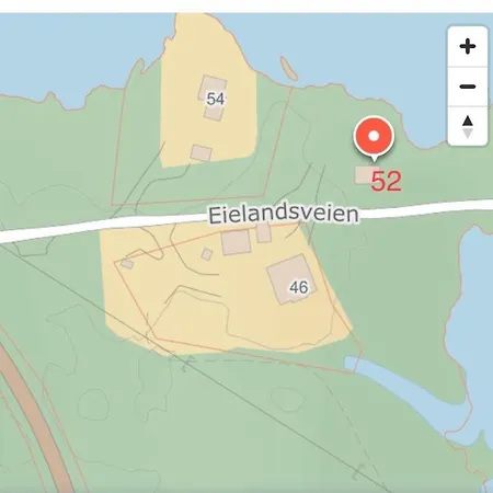 Fredelig Og Landlig Iveland