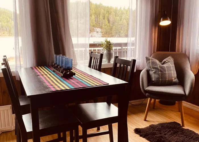 Fredelig Og Landlig 캠프장 Iveland